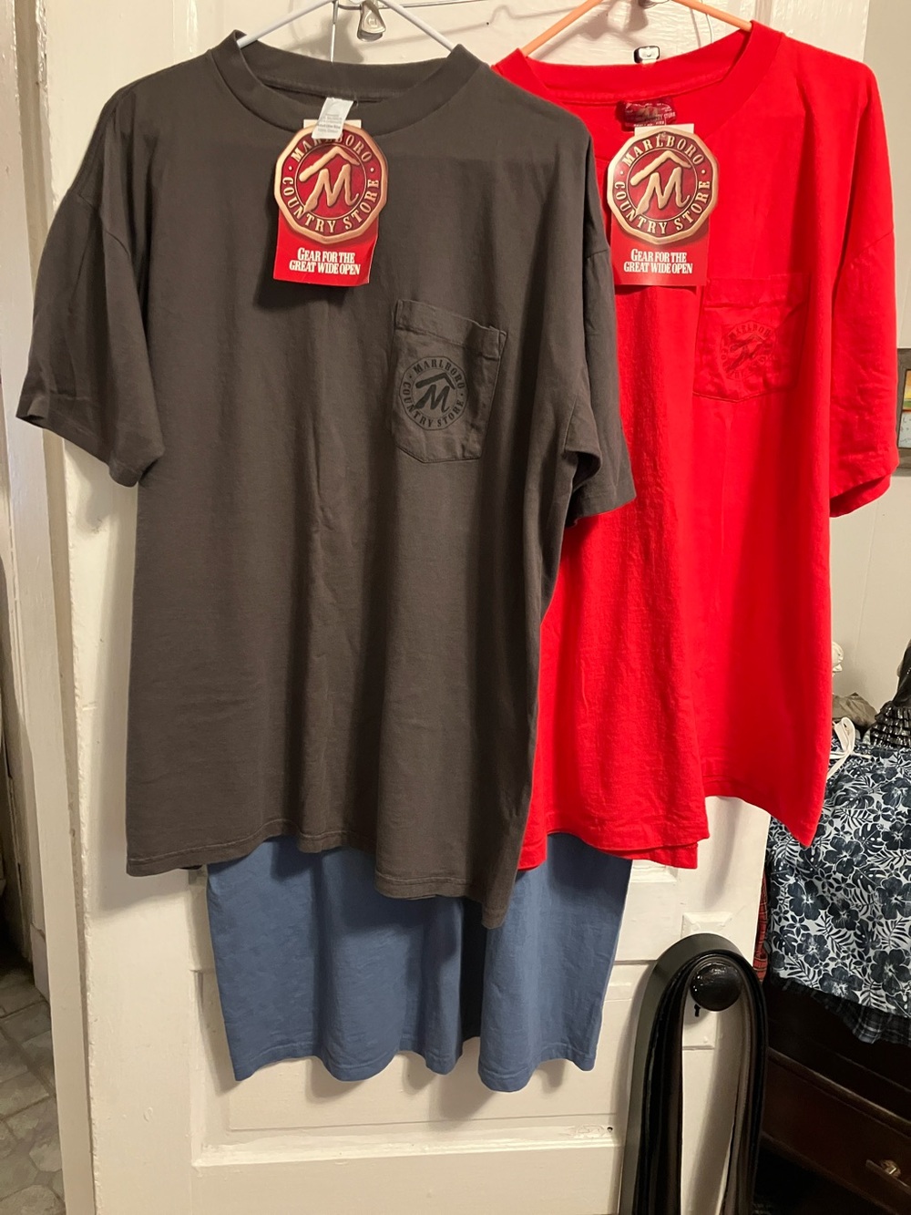 Great find. New , but older 1994 set of 3 Marlboro logo t shirts  one size